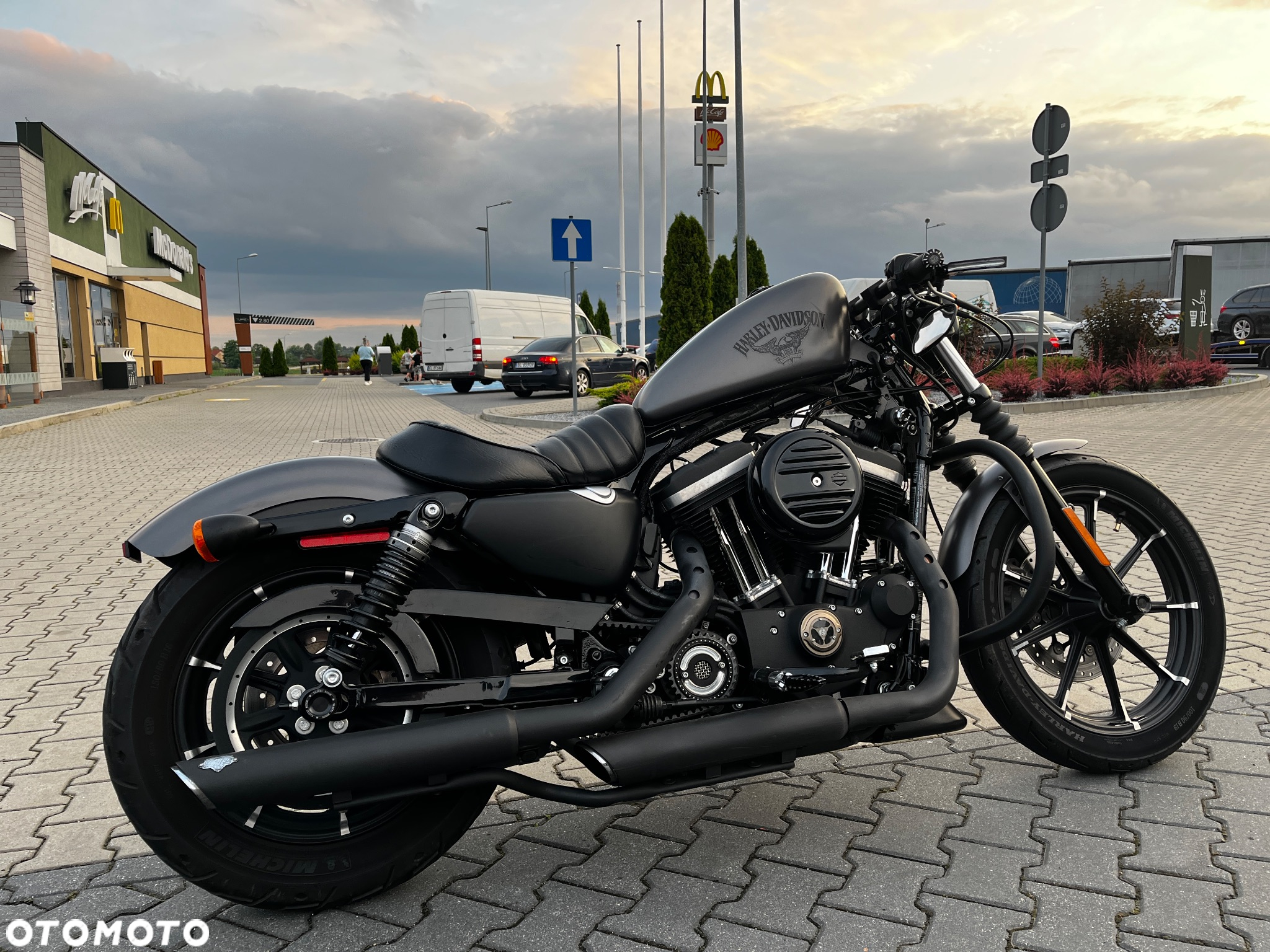 Harley-Davidson Sportster Iron 883 - 4