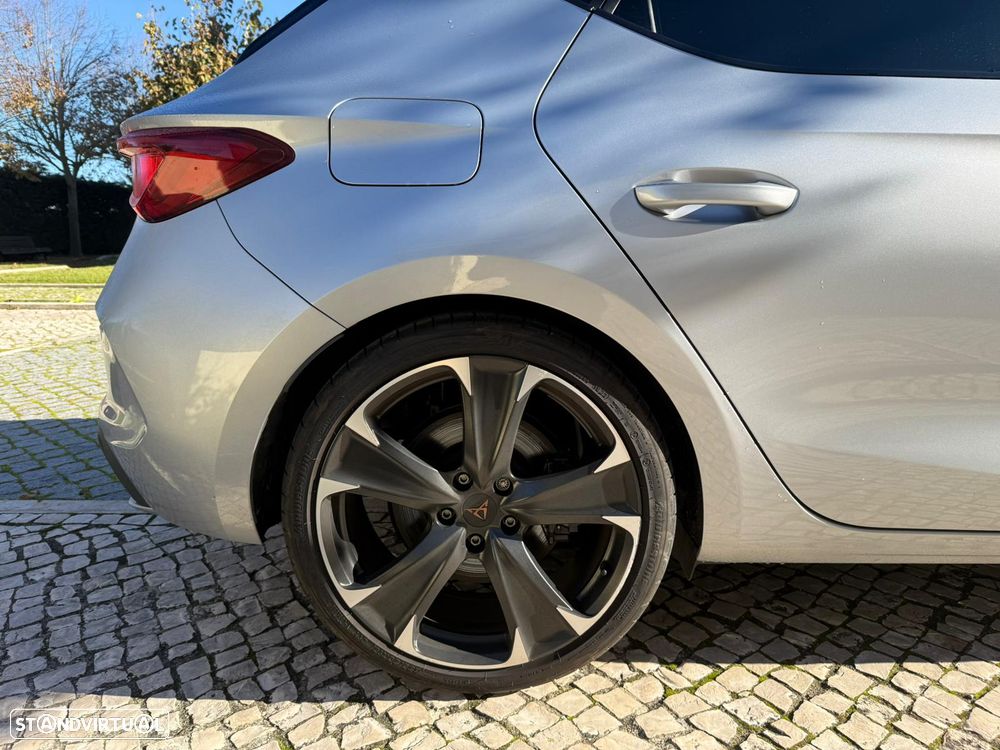 Cupra Leon 1.4 e-Hybrid VZ DSG - 10