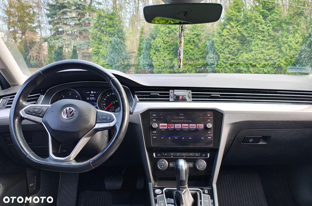 Volkswagen Passat 2.0 TDI Business DSG - 30