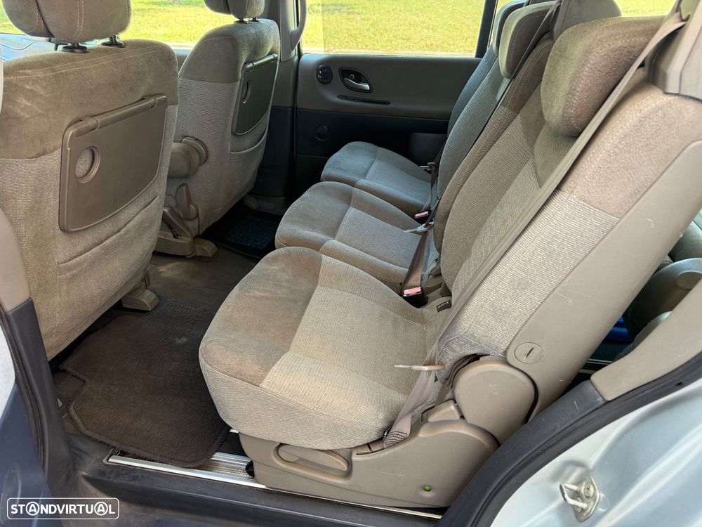 Renault Espace 2.2 dCi Authentique - 18