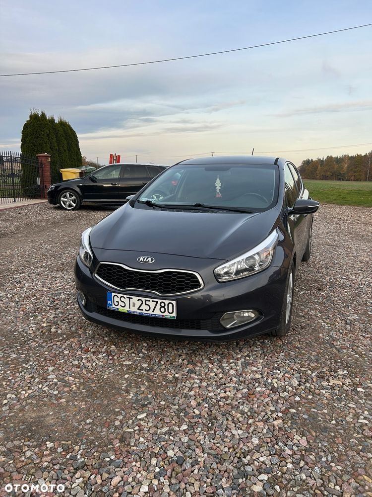 Kia Ceed Cee'd 1.6 GDI Business Line - 1