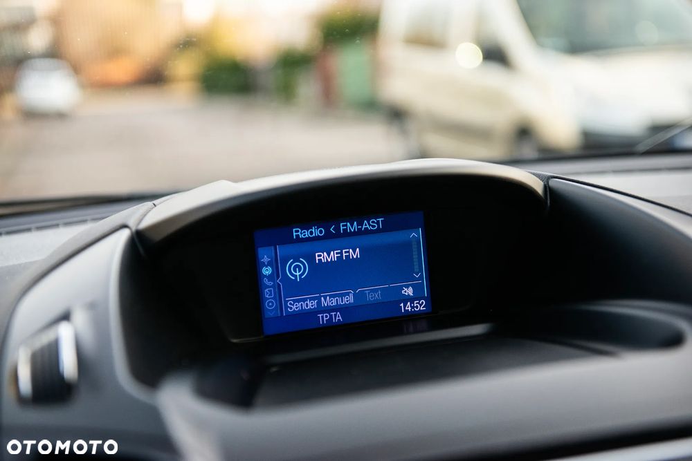 Ford Kuga 2.0 TDCi 4x4 Titanium - 33