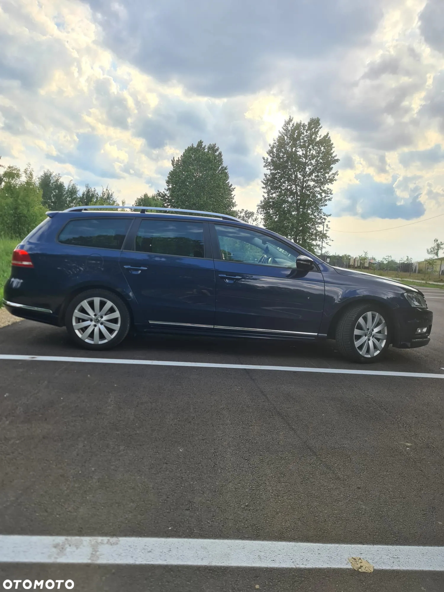 Volkswagen Passat Variant 2.0 TDI BlueMotion Technology R-Line - 3