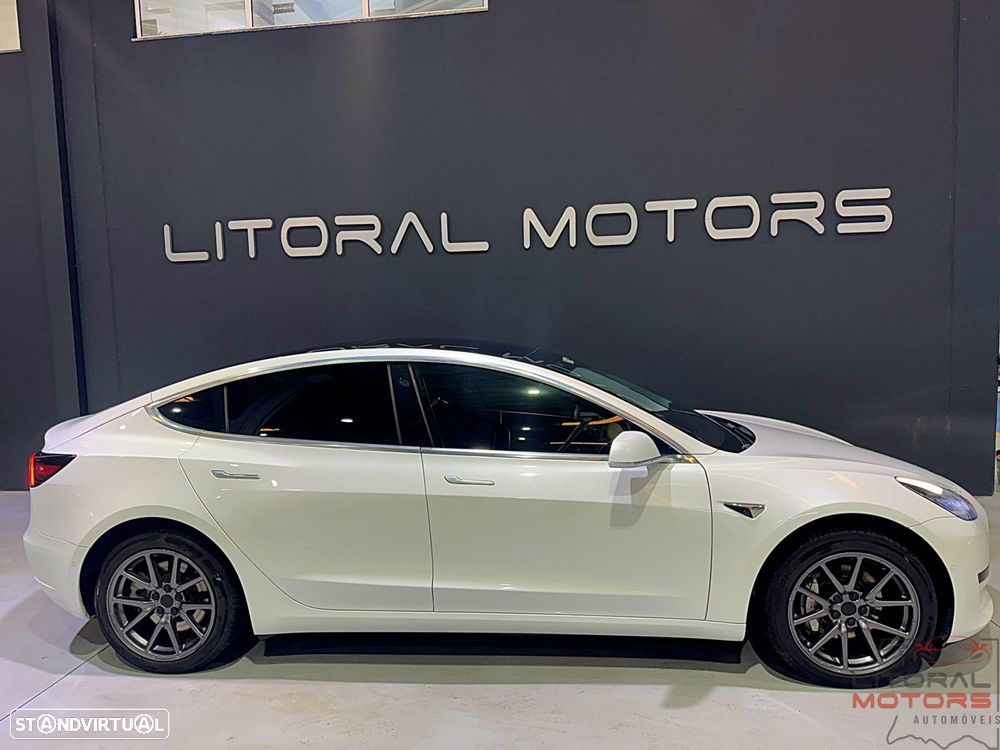 Tesla Model 3 Standard Range Plus RWD - 3