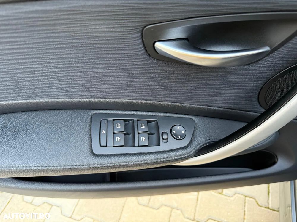 BMW Seria 1 116i - 4