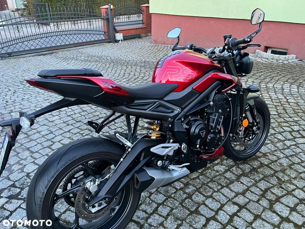 Triumph Street Triple - 19