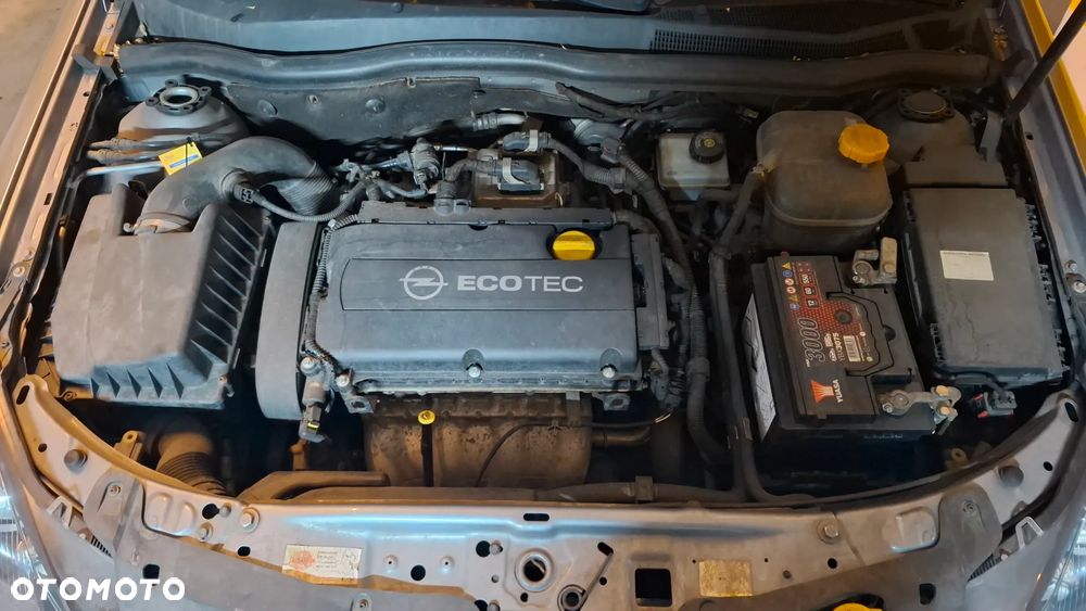 Opel Astra 1.6 Edition 111 Jahre - 11