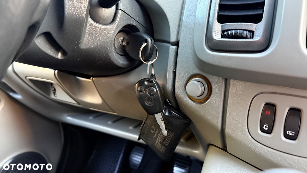 Opel Vivaro - 28