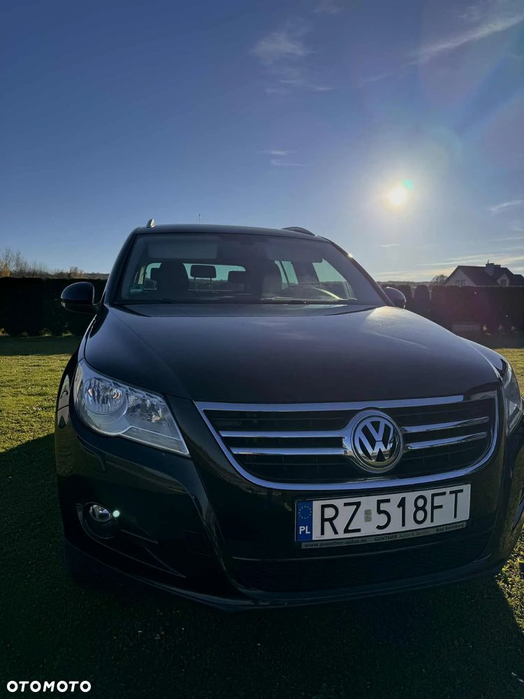 Volkswagen Tiguan - 10