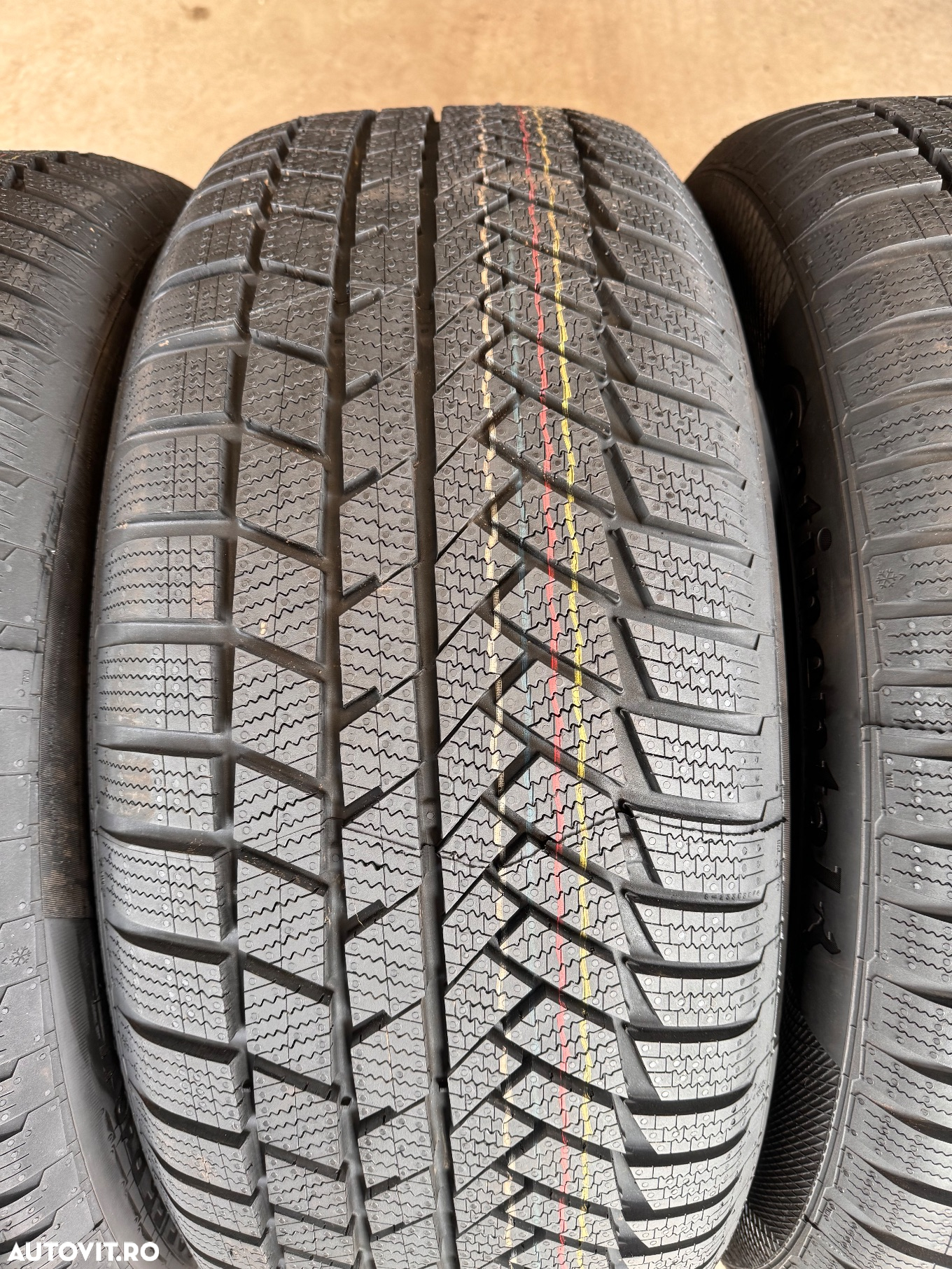 Vând 4 anvelopele 265/55/19 continental de iarnă noi - 3