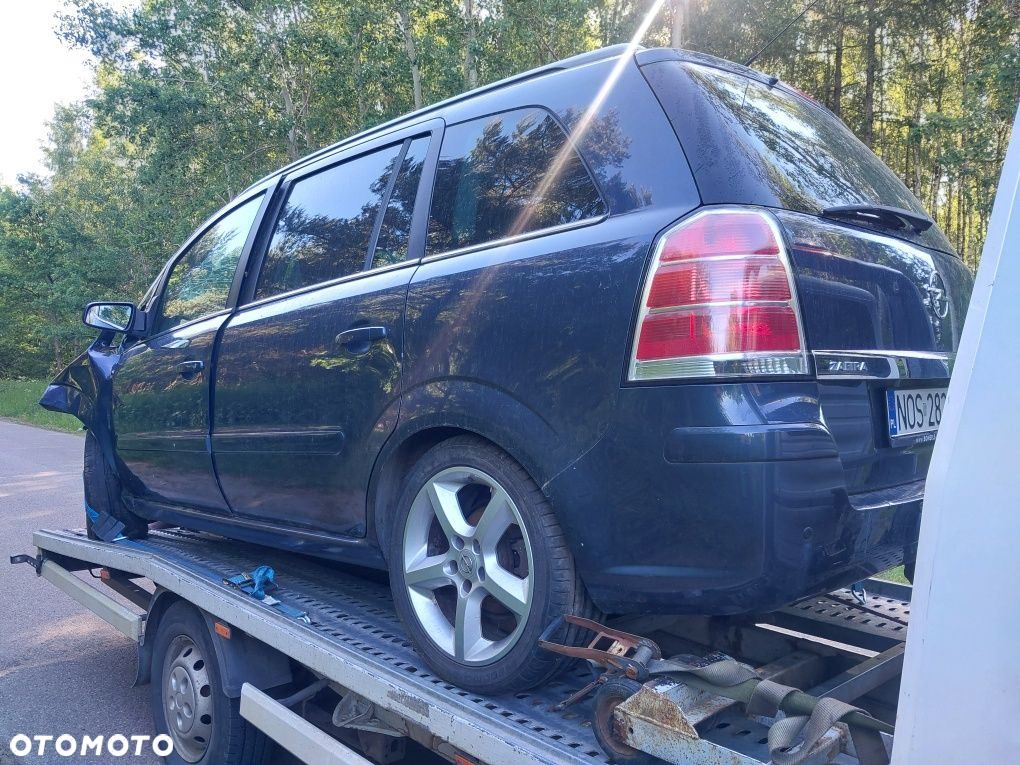 Części opel zafira b silnik 1.8 benzyna a18xer klapa drzwi klapa z168 - 2