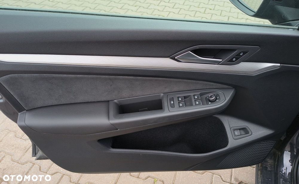 Volkswagen Golf - 17