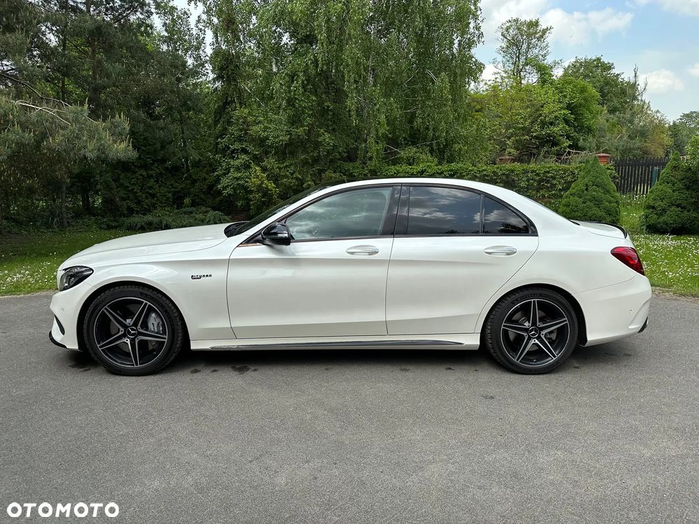Mercedes-Benz Klasa C AMG 43 4-Matic - 4