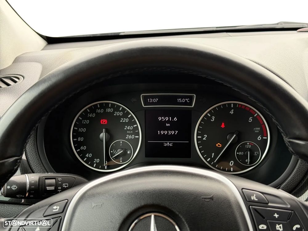 Mercedes-Benz B 180 CDI BlueEFFICIENCY - 9