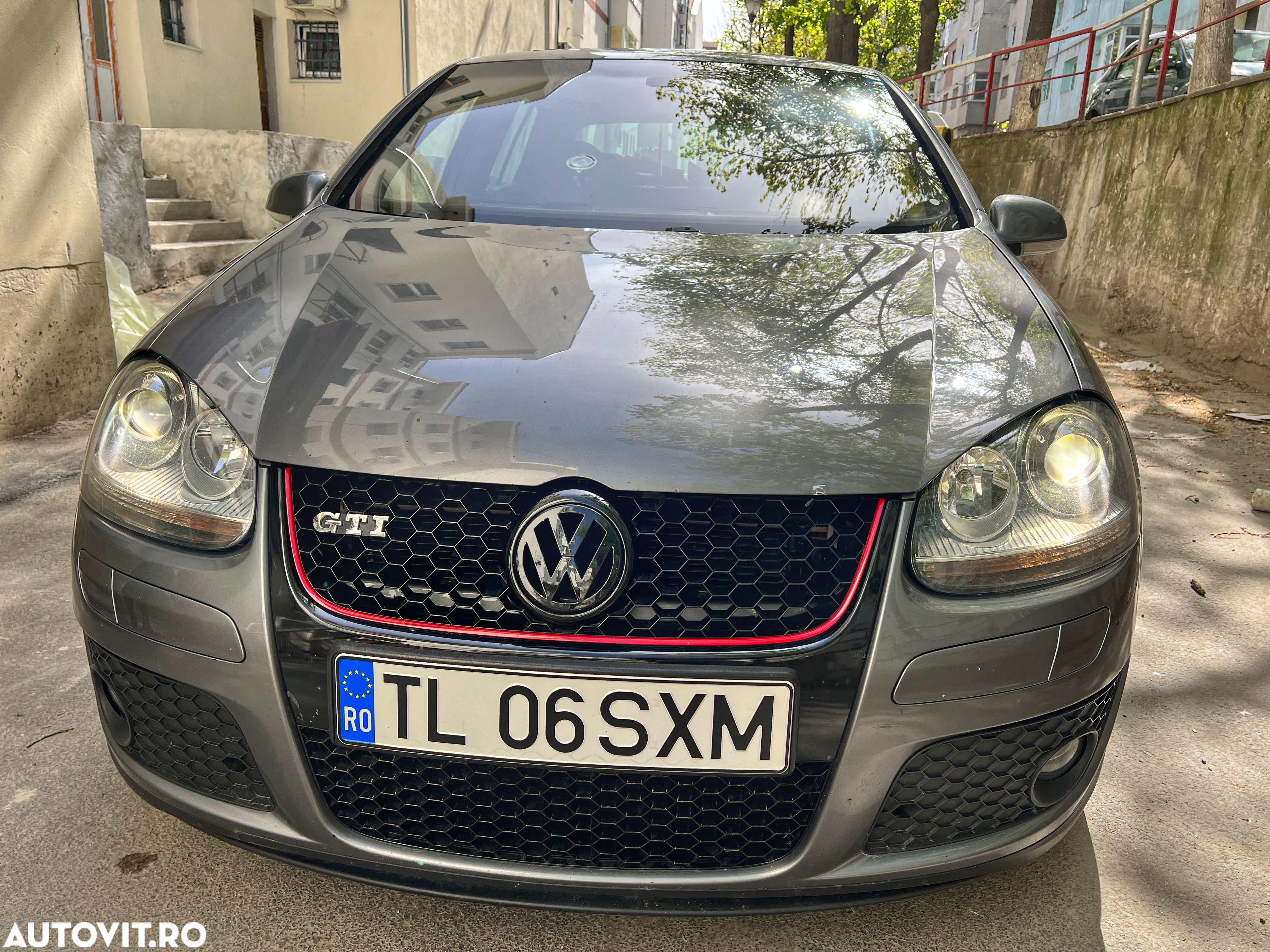 Volkswagen Golf 2.0 FSI GTI DSG - 14