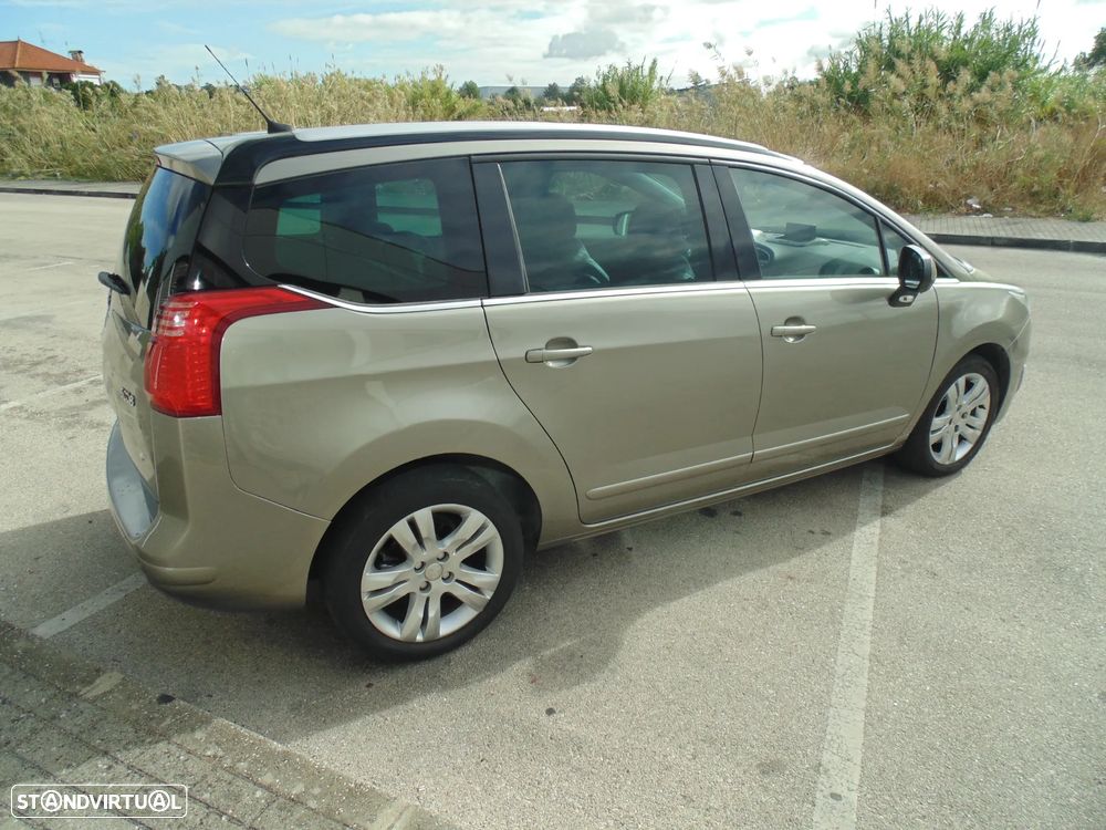 Peugeot 5008 1.6 BlueHDi Allure EAT6 J17 - 9