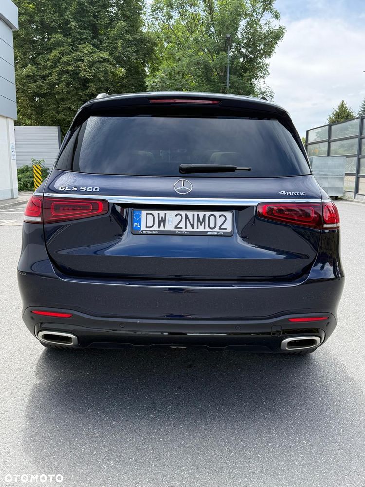 Mercedes-Benz GLS - 9