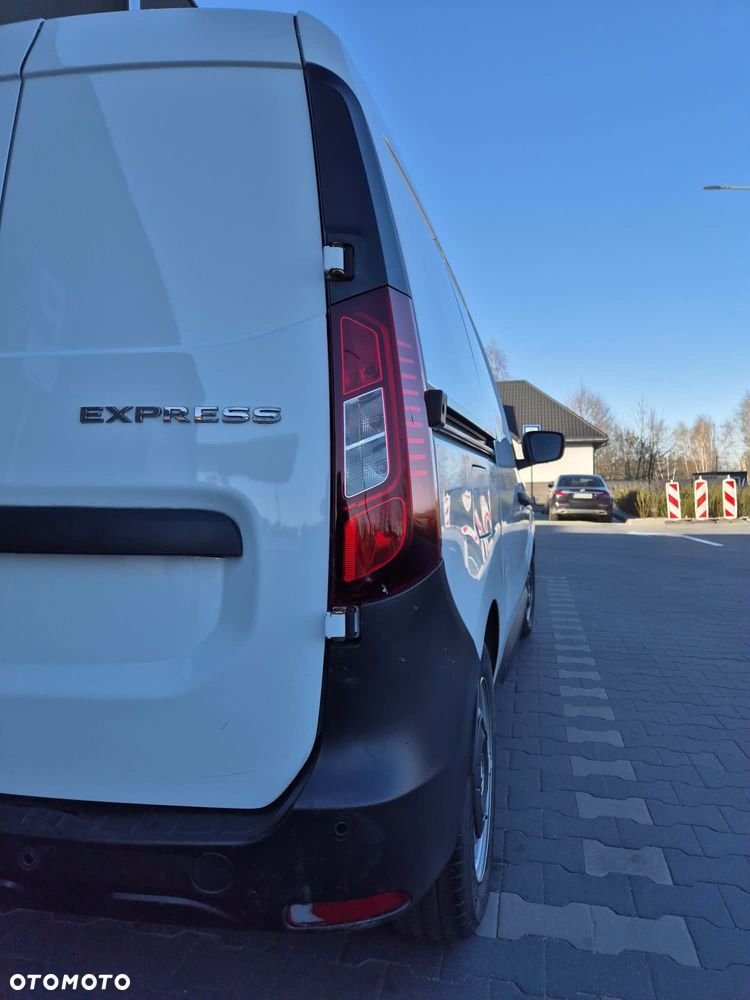 Renault Express - 10