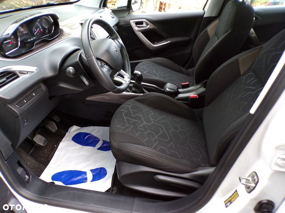 Peugeot 2008 - 22