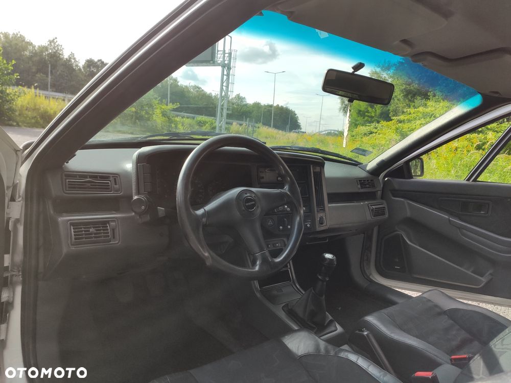 Volvo Seria 400 - 11