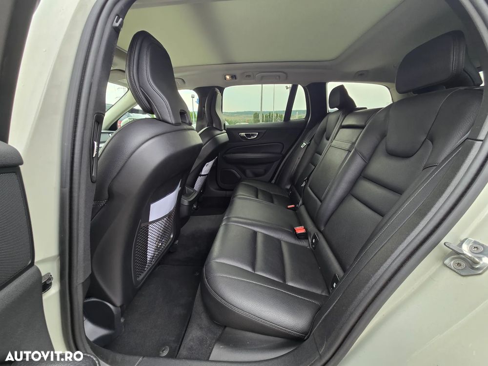 Volvo V60 D4 Momentum - 9