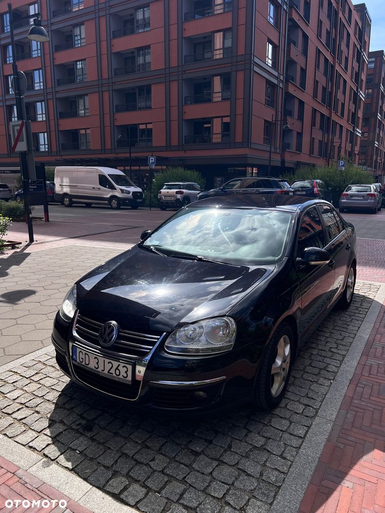 Volkswagen Jetta 1.4 TSI Comfortline - 2