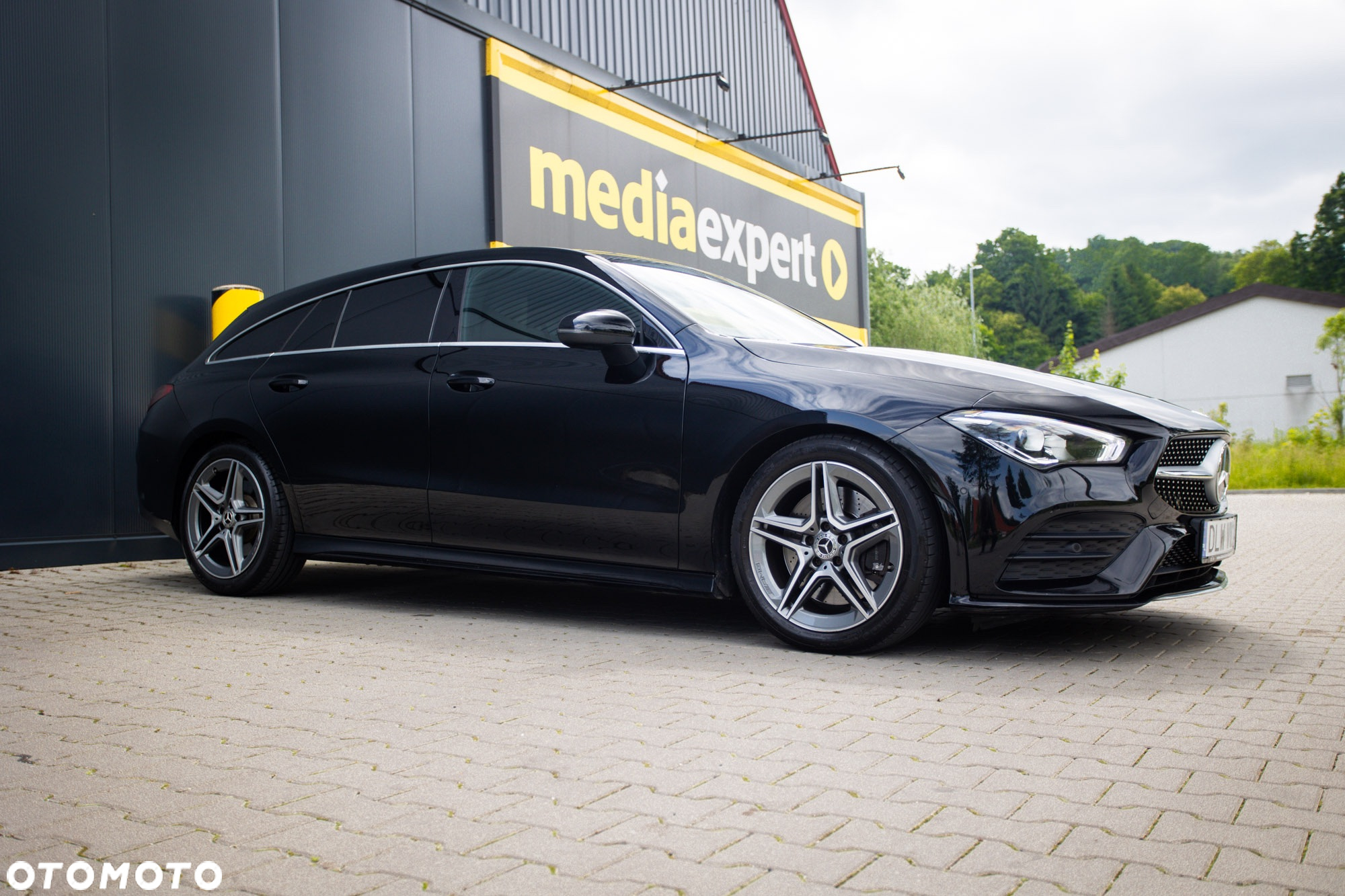 Mercedes-Benz CLA 250 4Matic Shooting Brake 7G-DCT AMG Line - 15