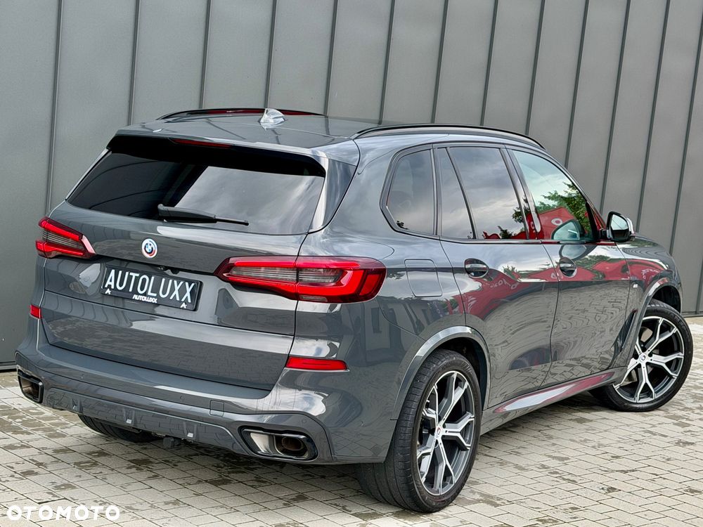 BMW X5 xDrive40i - 33
