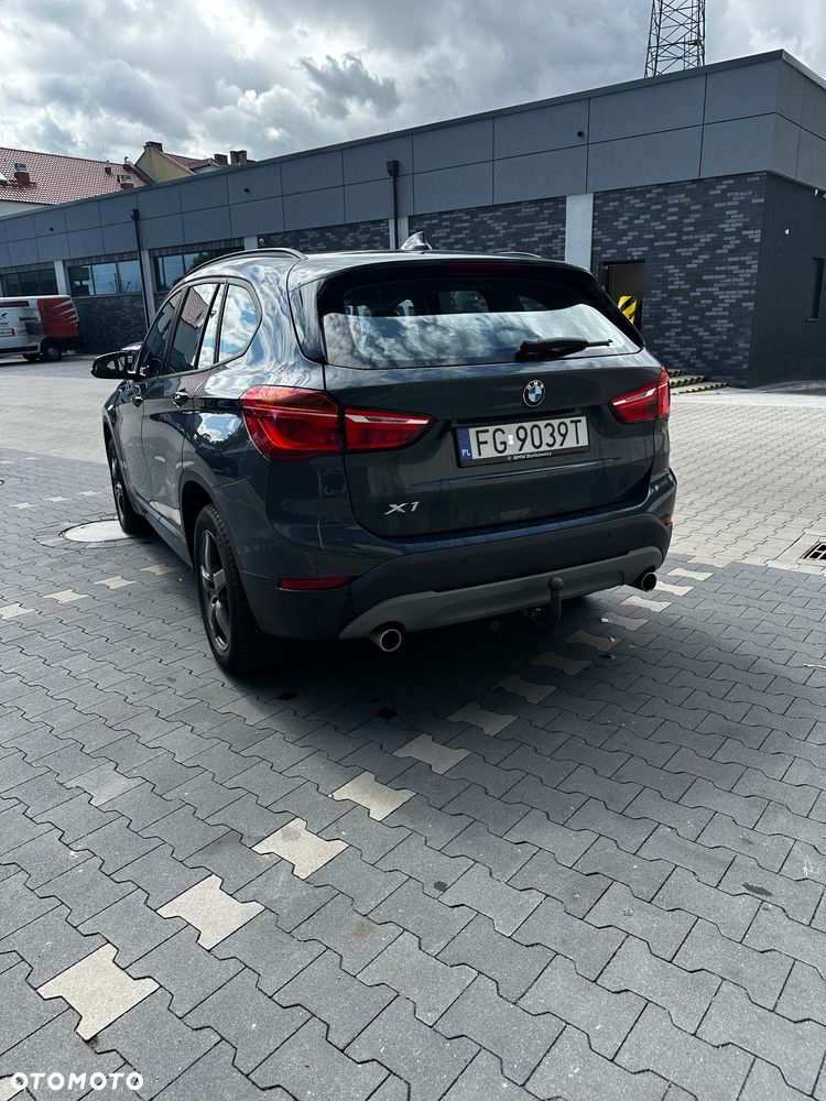BMW X1 sDrive20d - 9