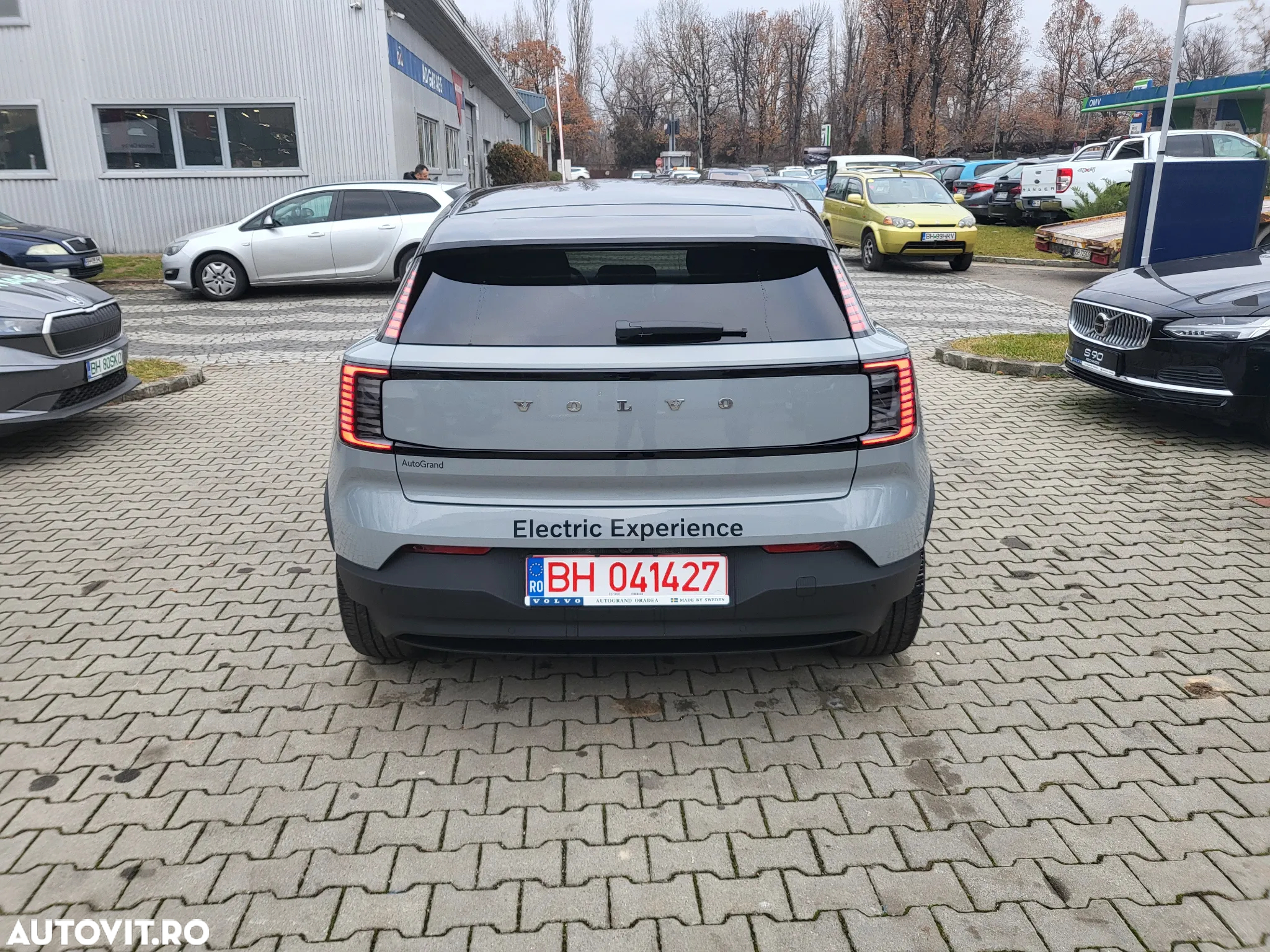 Volvo EX30 Single Motor Extended Range Plus - 6
