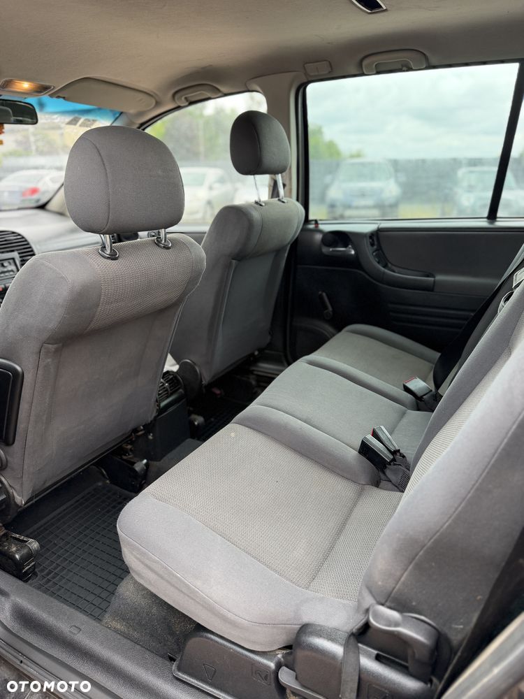 Opel Zafira - 8