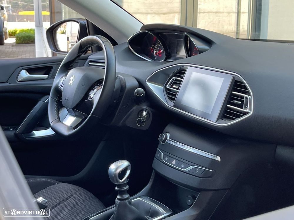 Peugeot 308 1.2 PureTech Business Line - 20