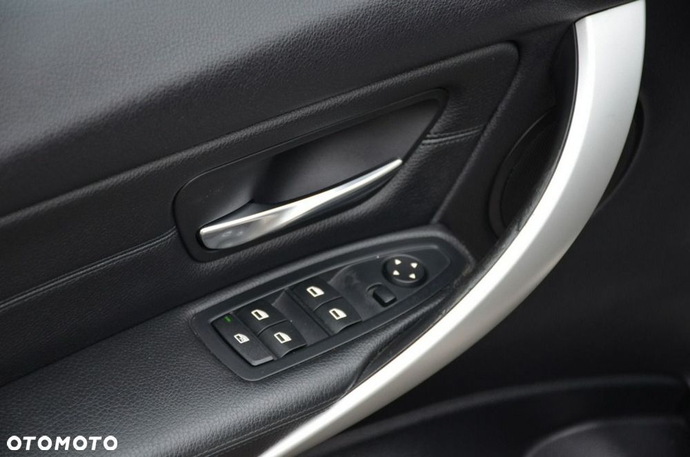 BMW Seria 3 - 20