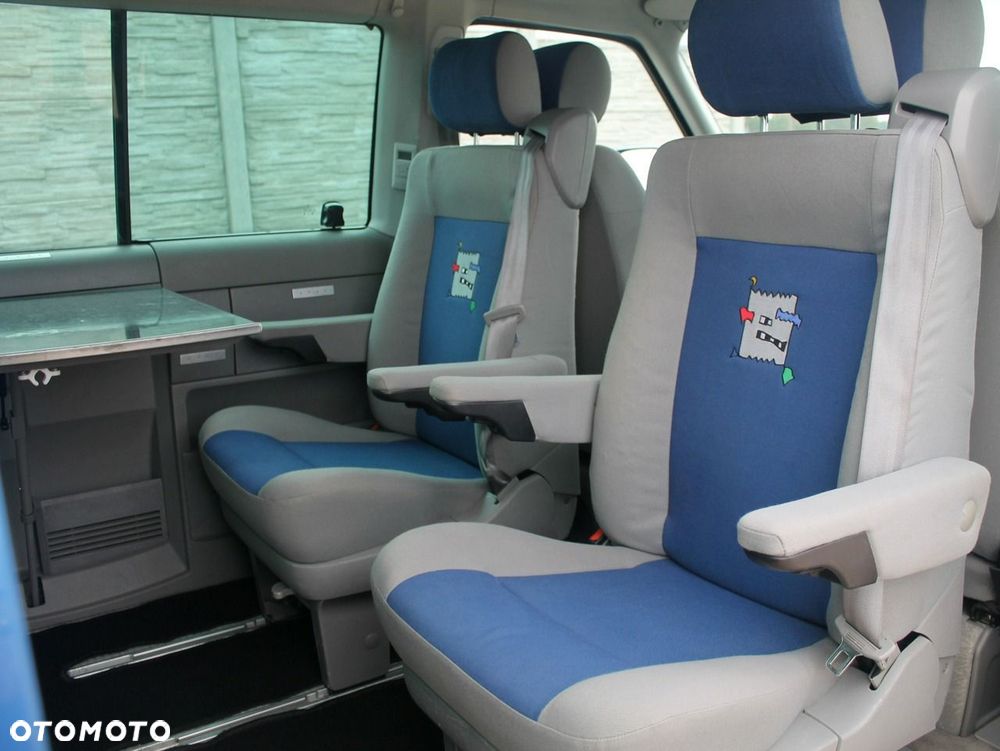 Volkswagen Multivan - 33