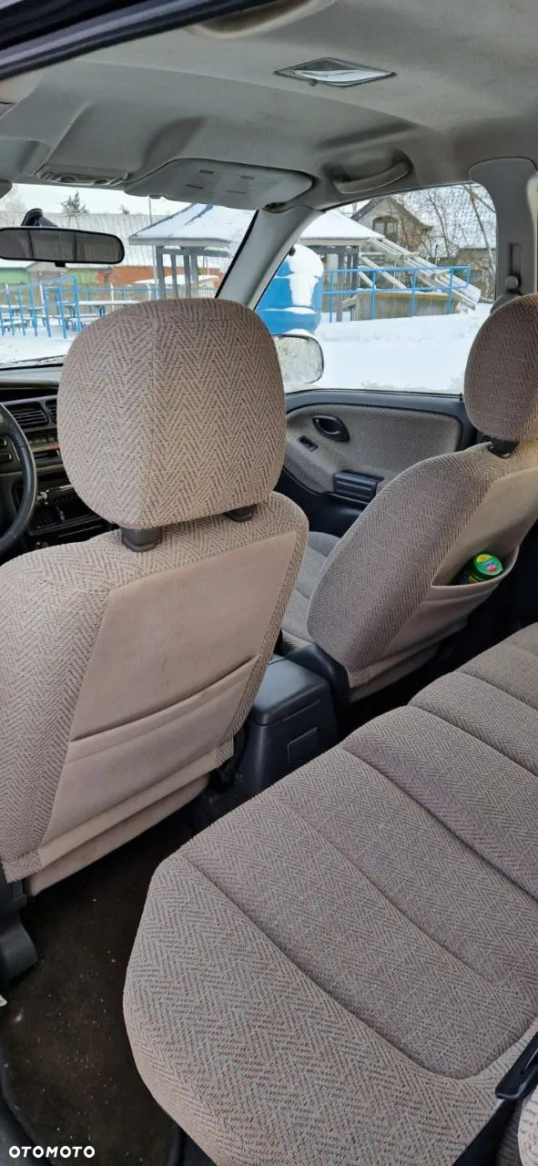 Suzuki Grand Vitara 2.5 V6 - 4