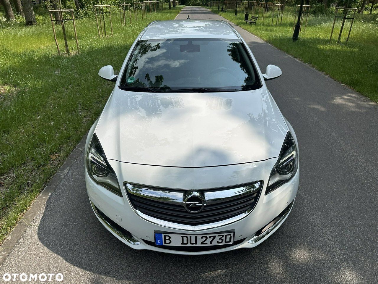 Opel Insignia - 15