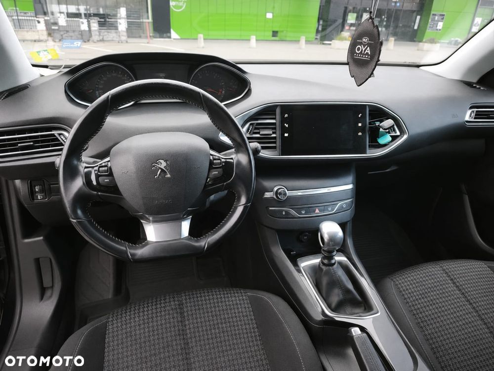Peugeot 308 1.5 BlueHDi Allure S&S - 8