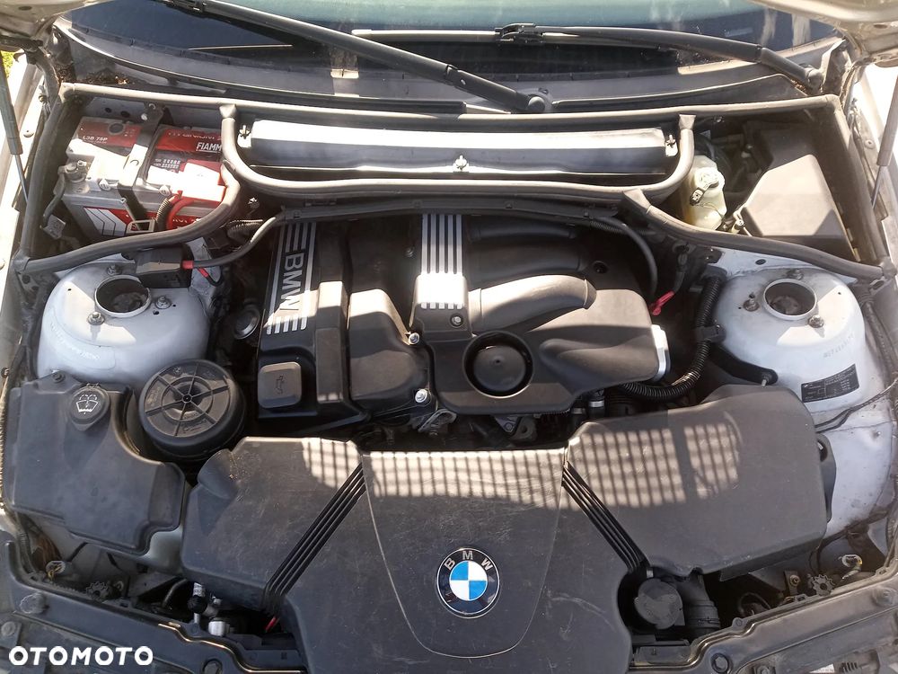 BMW Seria 3 318i - 17