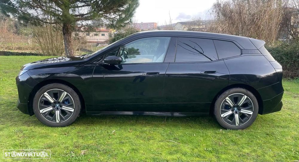 BMW iX xDrive 40 - 35