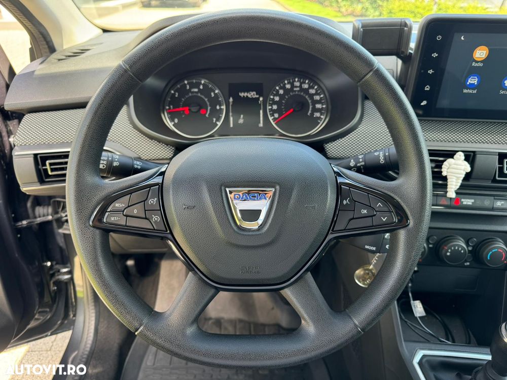Dacia Logan TCe 90 MT6 Comfort - 17