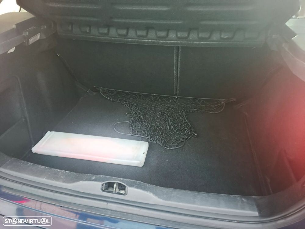 Citroën C4 1.6 HDi 110 VTR Pack - 21