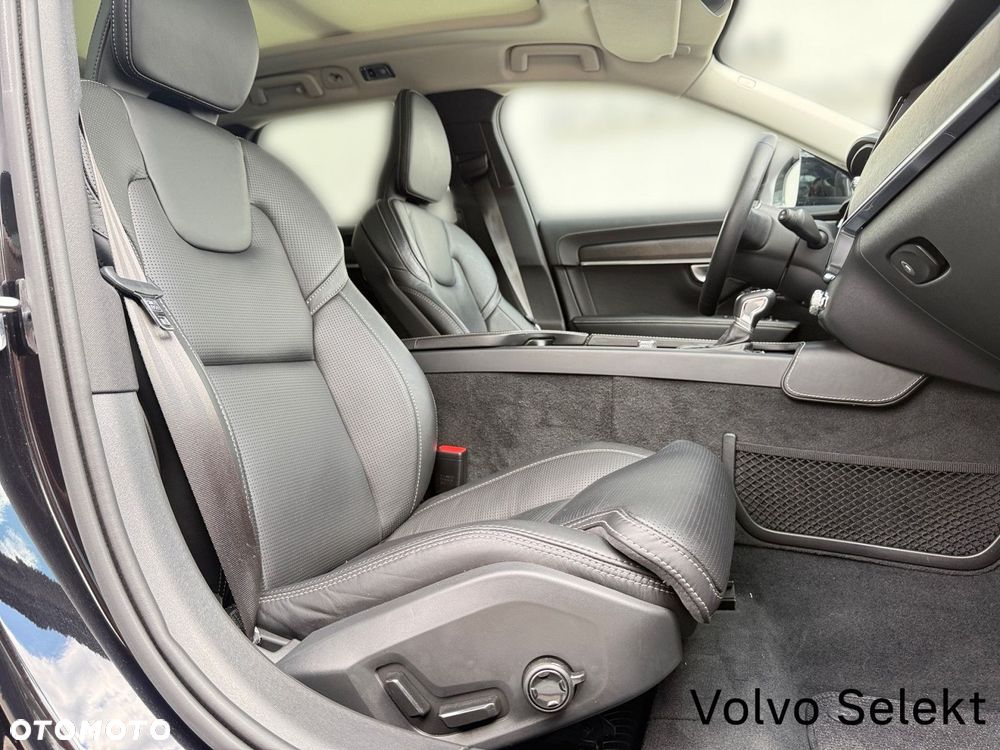 Volvo V90 Cross Country - 26