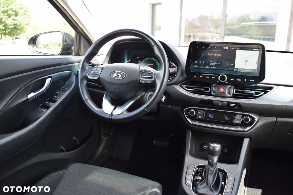 Hyundai i30 1.5 T-GDI 48V Executive DCT - 28