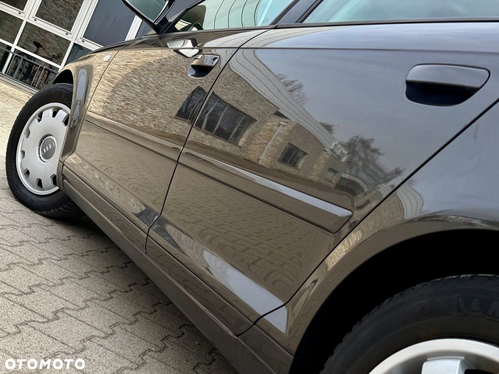 Audi A3 Sportback 2.0 TDI Ambiente - 35