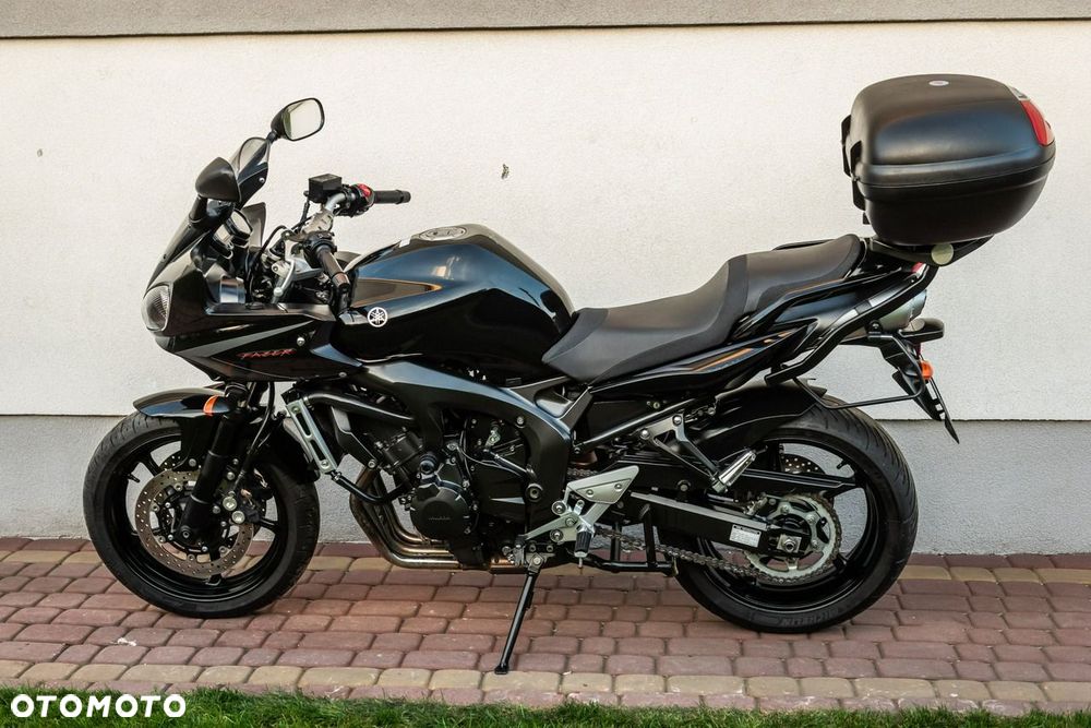 Yamaha FZ - 9