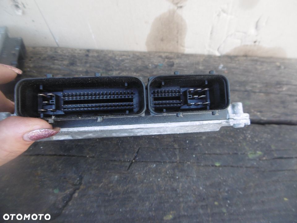 sterownik komputer Golf Audi 06A906033CA - 3
