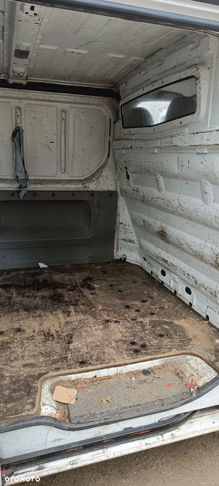 Renault Trafic L1H1 - 10