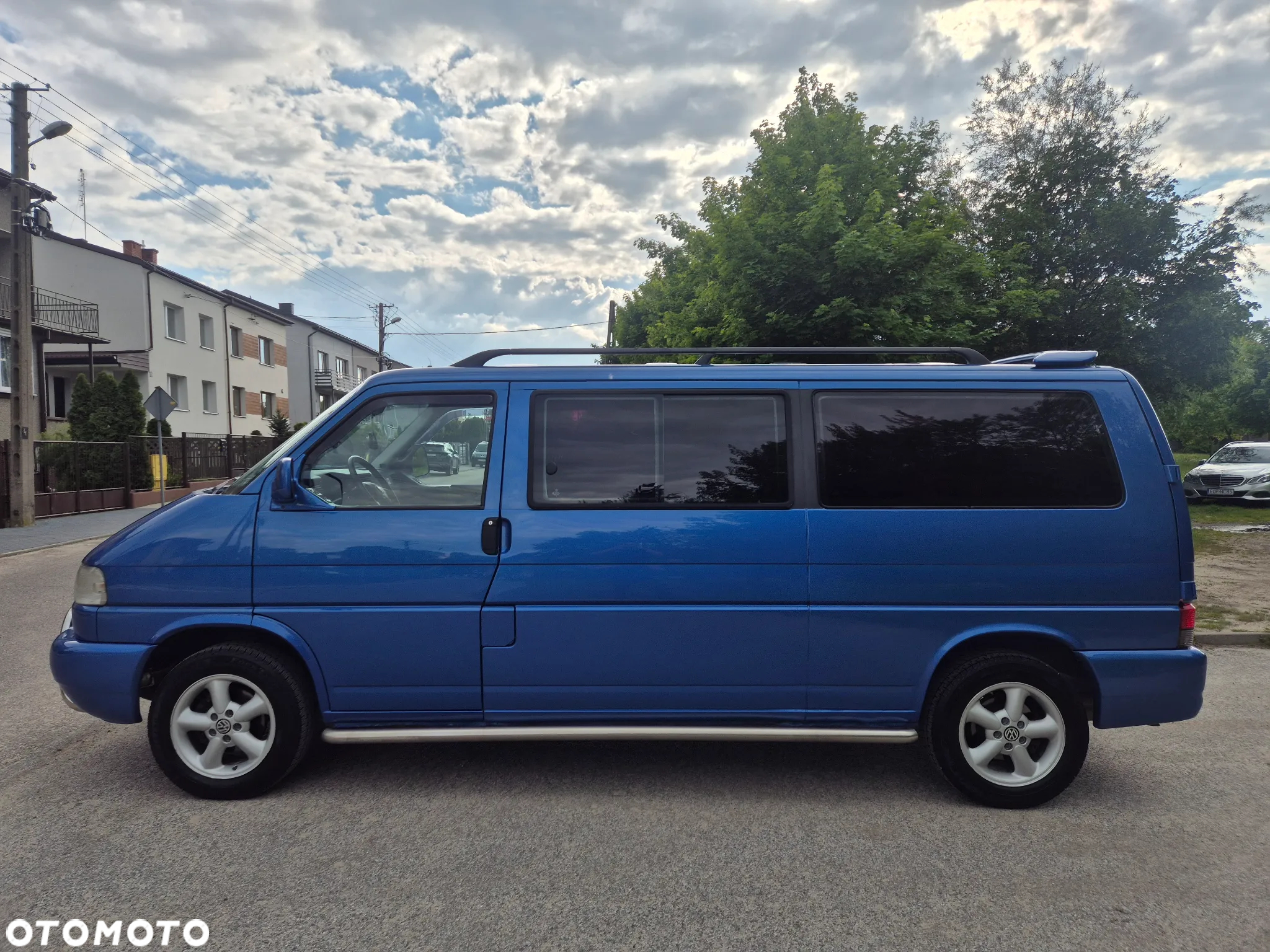 Volkswagen Caravelle TDI Basis / CL - 11