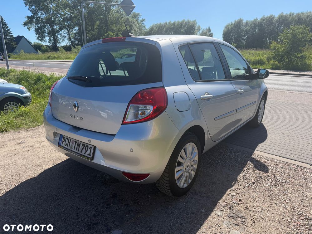 Renault Clio 1.2 16V Business - 5