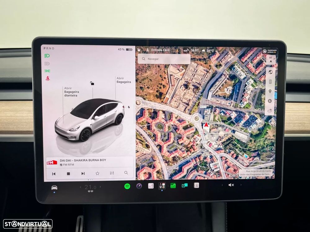 Tesla Model Y Long Range Dual Motor AWD - 16